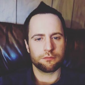 Meet your Posher, Casey